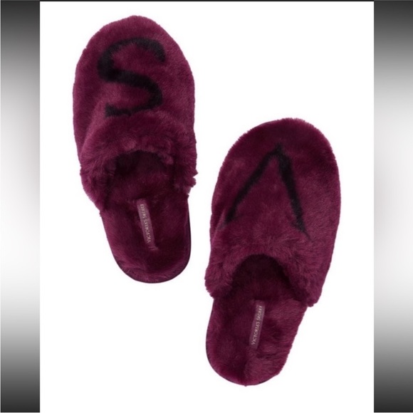 Toe Faux Fur Sexy NWT Victoria's Secret NWT closed fuzzy slippers size medium ✨ - Picture 5 of 6